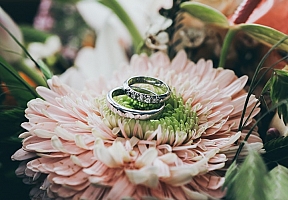 Vestuviniai žiedai nebūtinai turi būti vienodi!